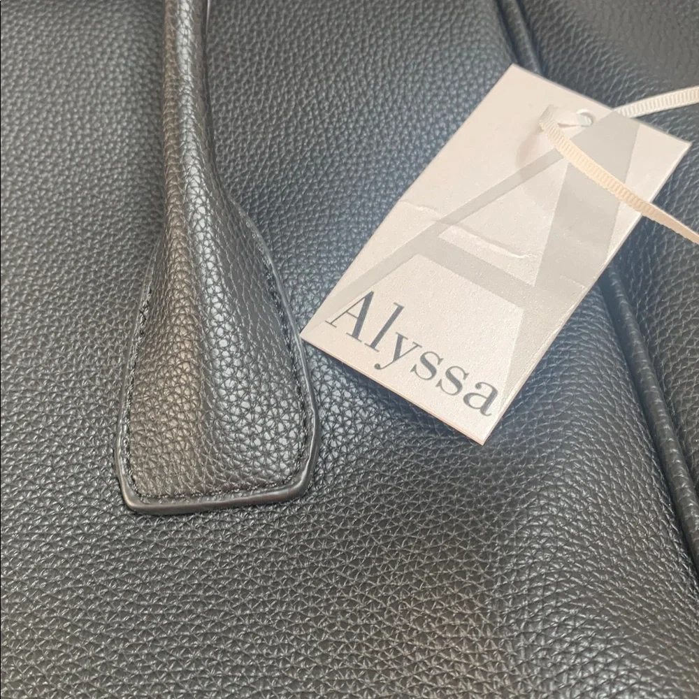 Black Structured Tote Bag - Classic Everyday Carry